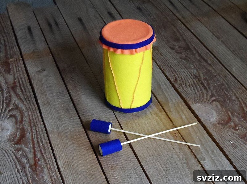 Homemade Drum Craft for kids from an oatmeal canister