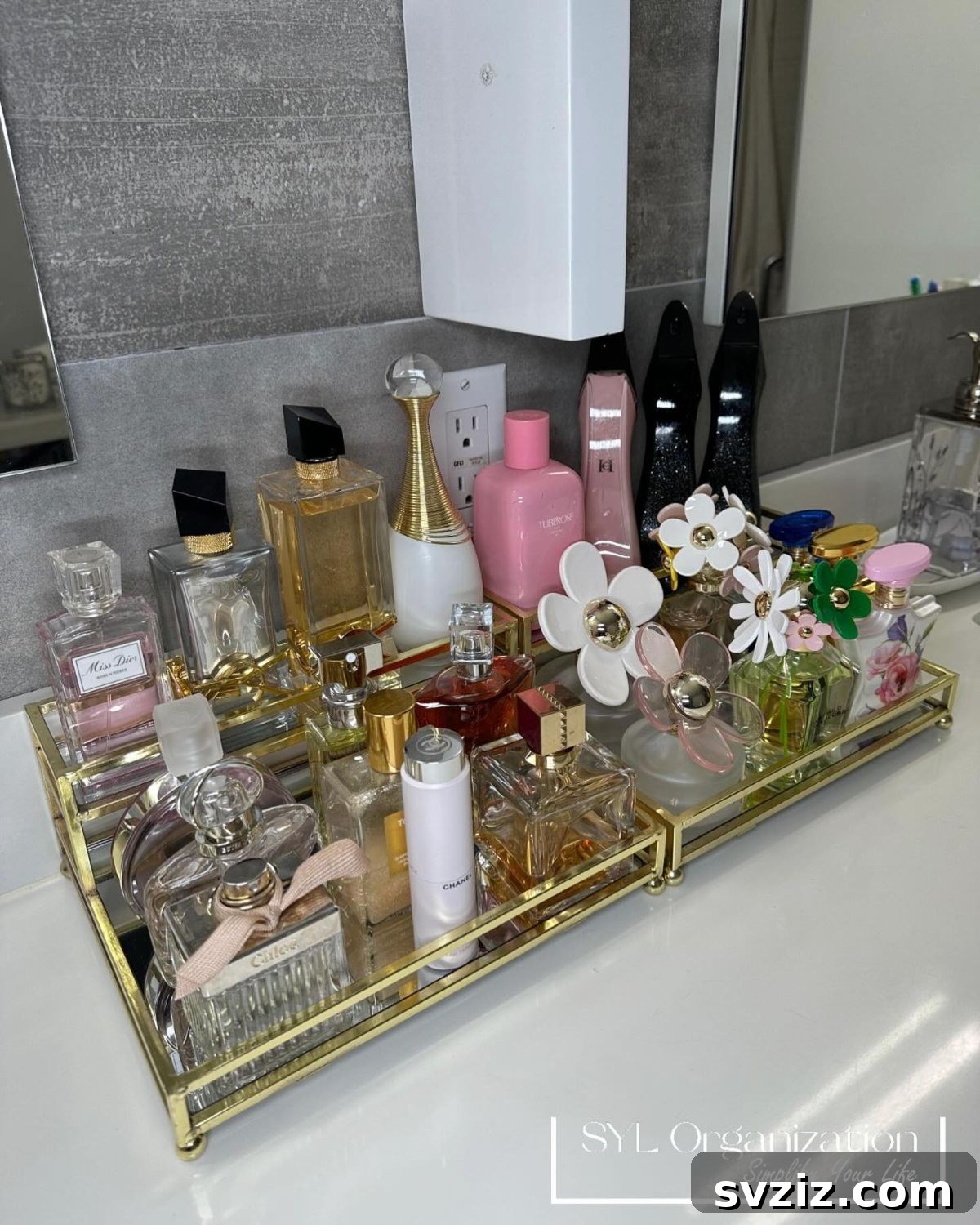 21 Brilliant Dollar Store Makeup Organization Hacks 4 Stylish Trays