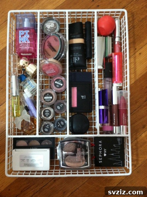 Beyond Cutlery: Smart Organization with Silverware Trays 18 Makeup Organization in a Silverware Tray for Brushes and Cosmetics