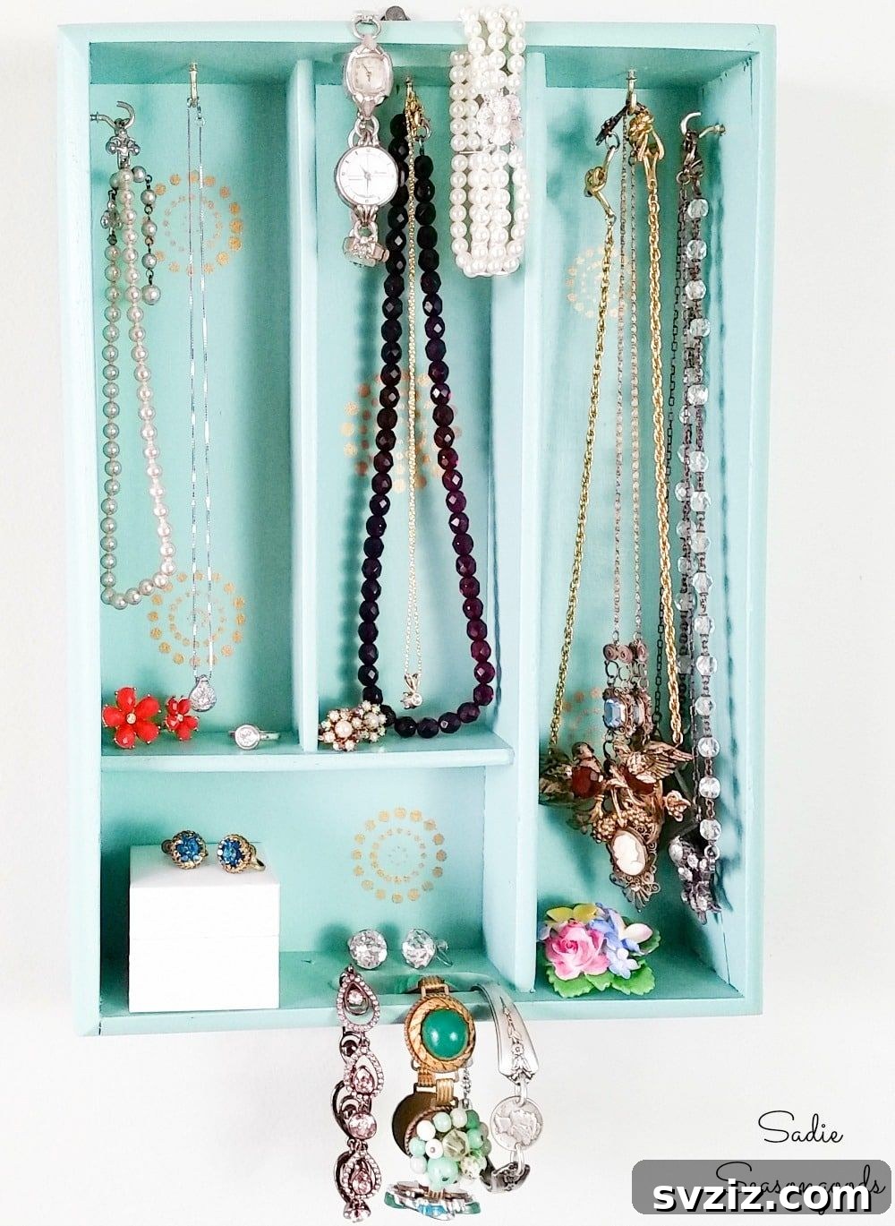 Beyond Cutlery: Smart Organization with Silverware Trays 3 DIY Silverware Tray Jewelry Organizer for Necklaces and Earrings