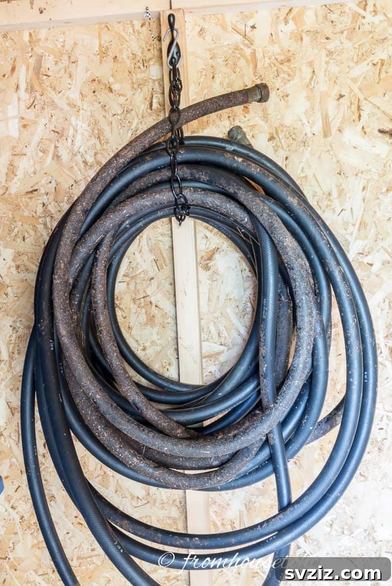 Hang Garden Hose with Chain