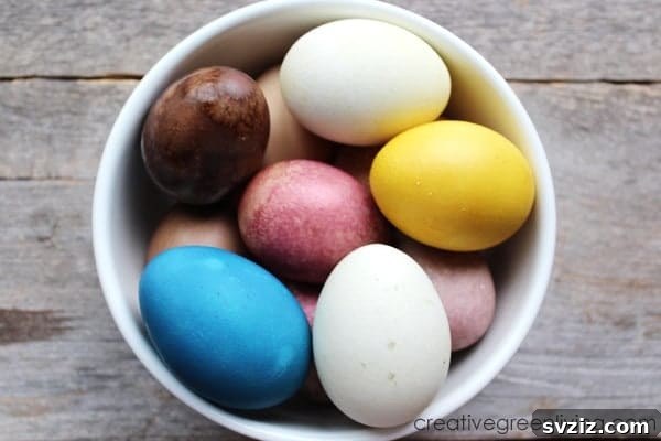 25 Inspiring DIY Easter Egg Decorating Ideas 27 natural easter decor