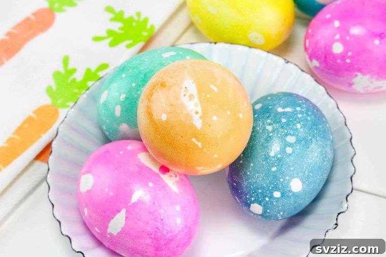 25 Inspiring DIY Easter Egg Decorating Ideas 6 Oil-based Easter Eggs