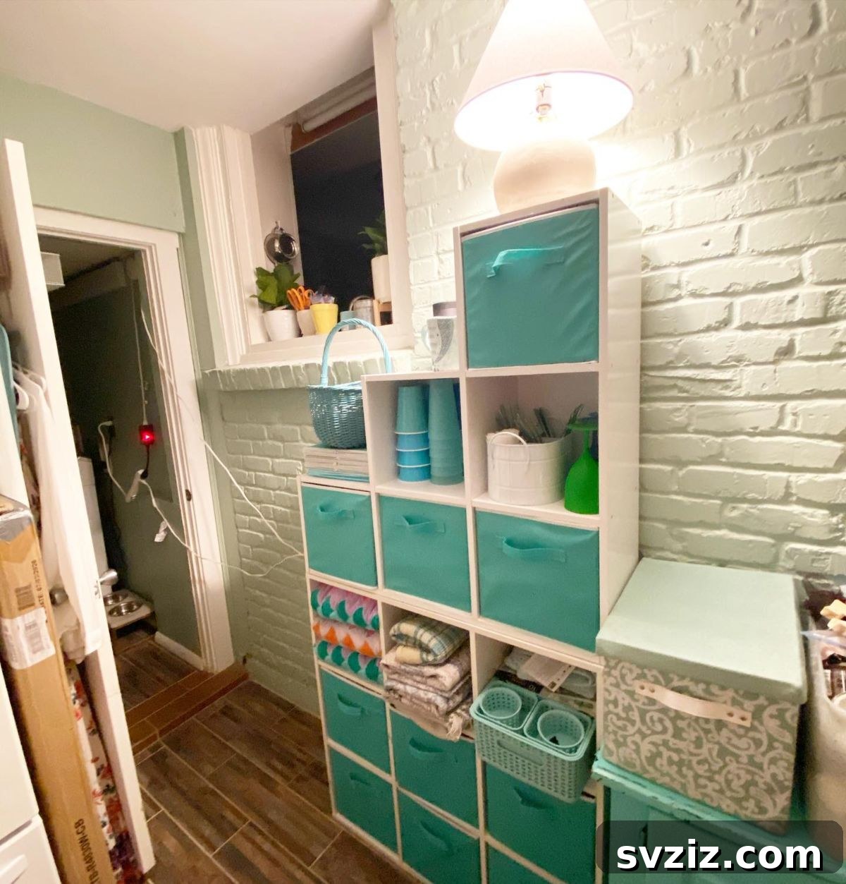 Smart Storage Cubes: Stylish Ways to Maximize Every Inch of Your Home 5 Hallway Storage