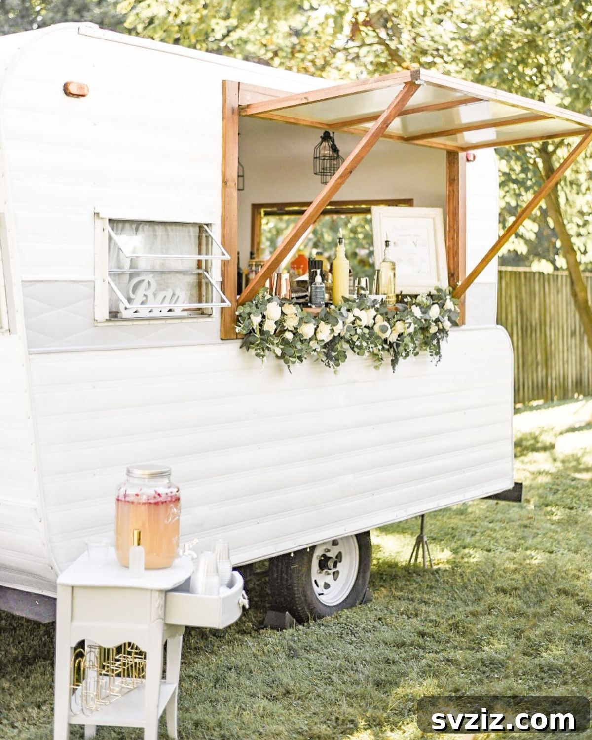 21.Camper Van Flower Bar
