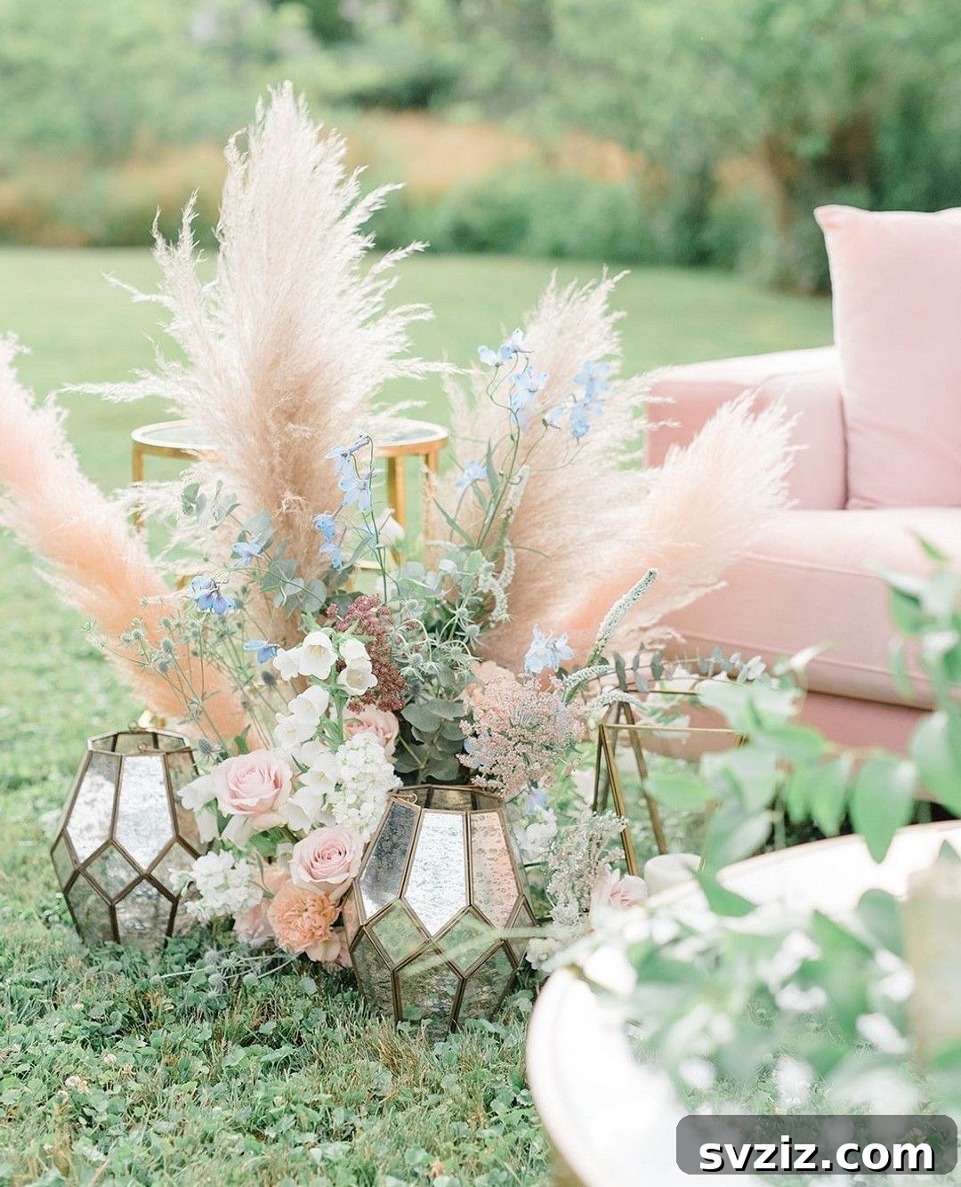 Enchanting Backyard Wedding Decor 4 2. Pampas Grass and Pretty Florals