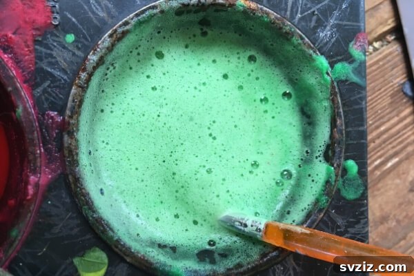 21. Fizzing Baking Soda Paint