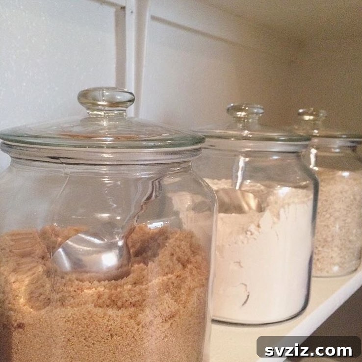 23 Game-Changing IKEA Pantry Hacks 22 21. Farmhouse-Style Jars