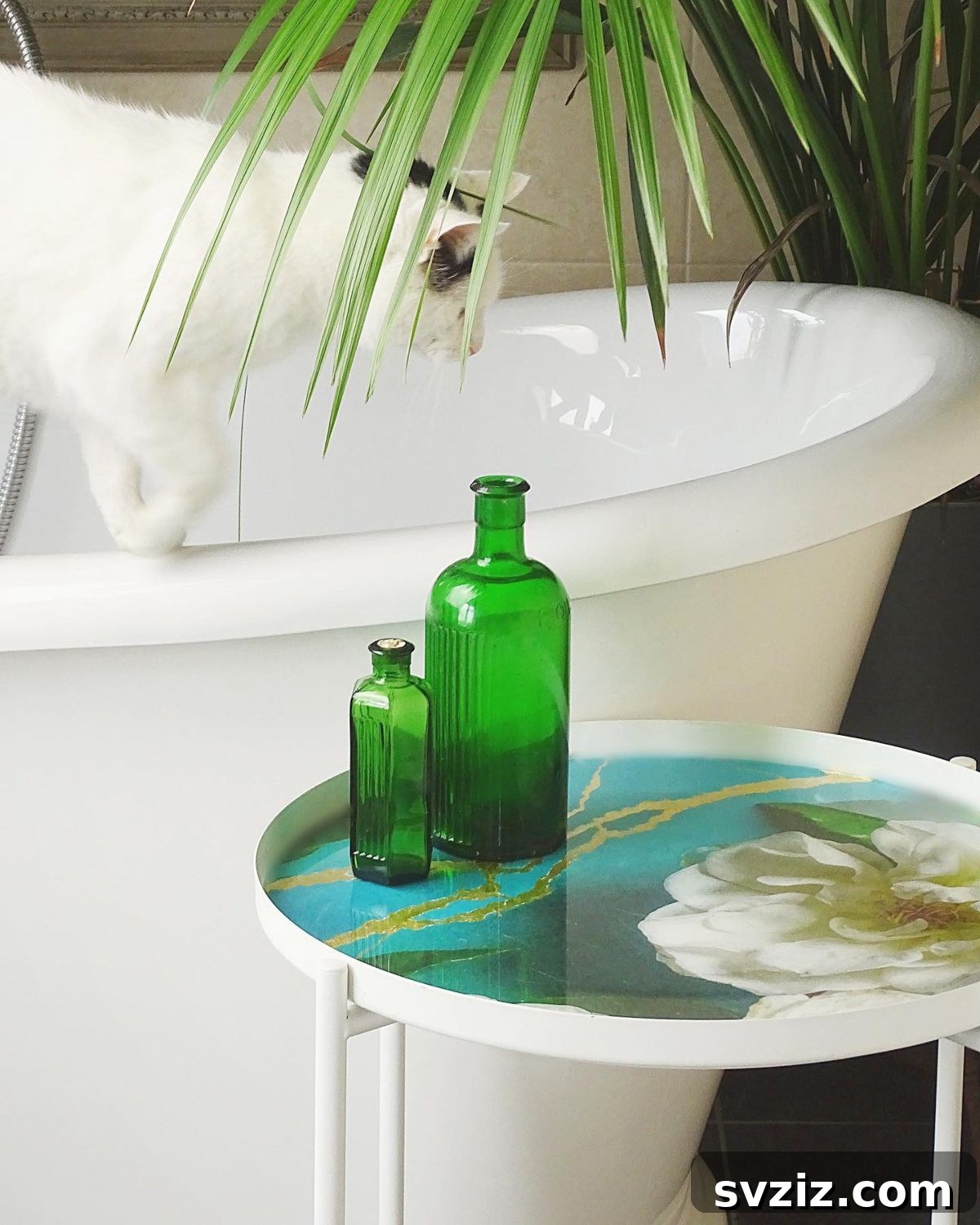 Bath Beauty Table