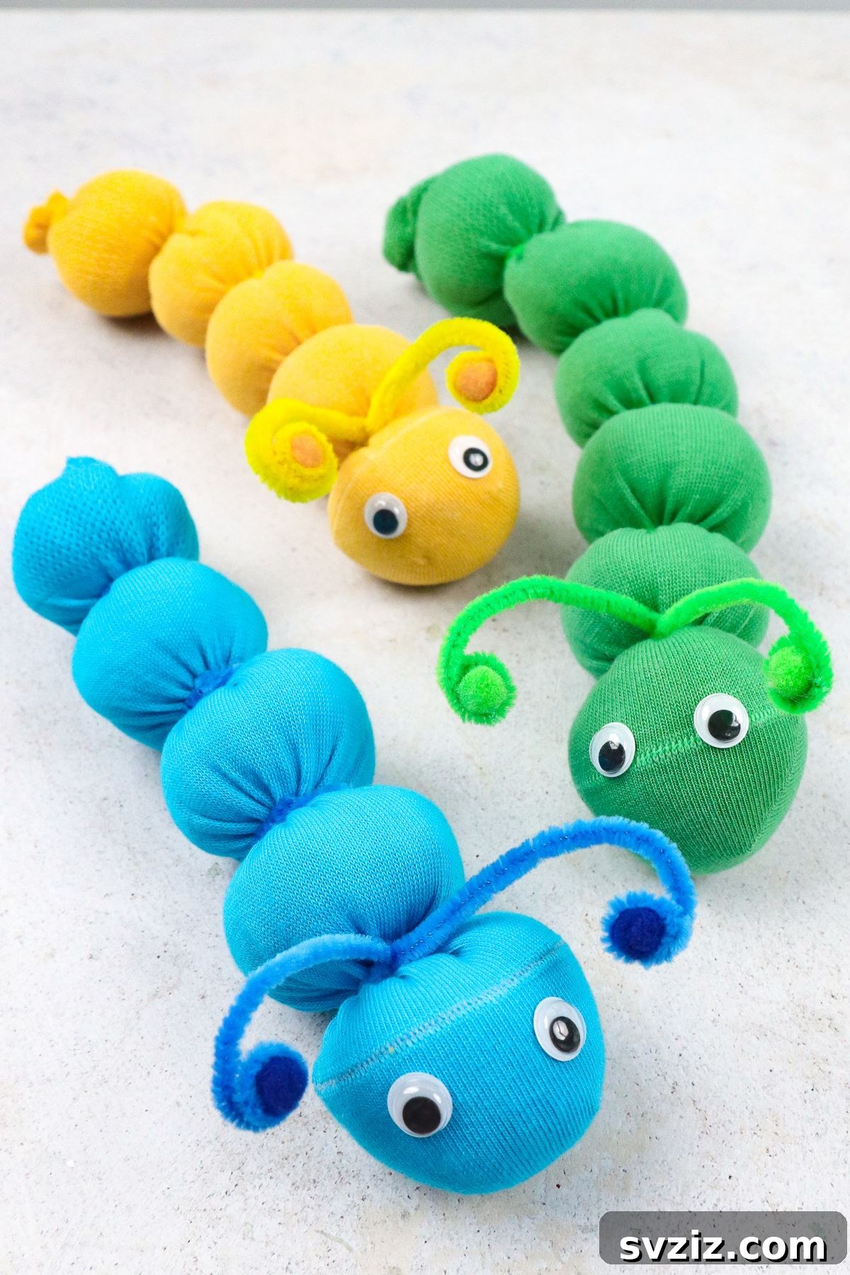 Effortless Sock Creatures 2 No Sew Sock Worms - Main Image