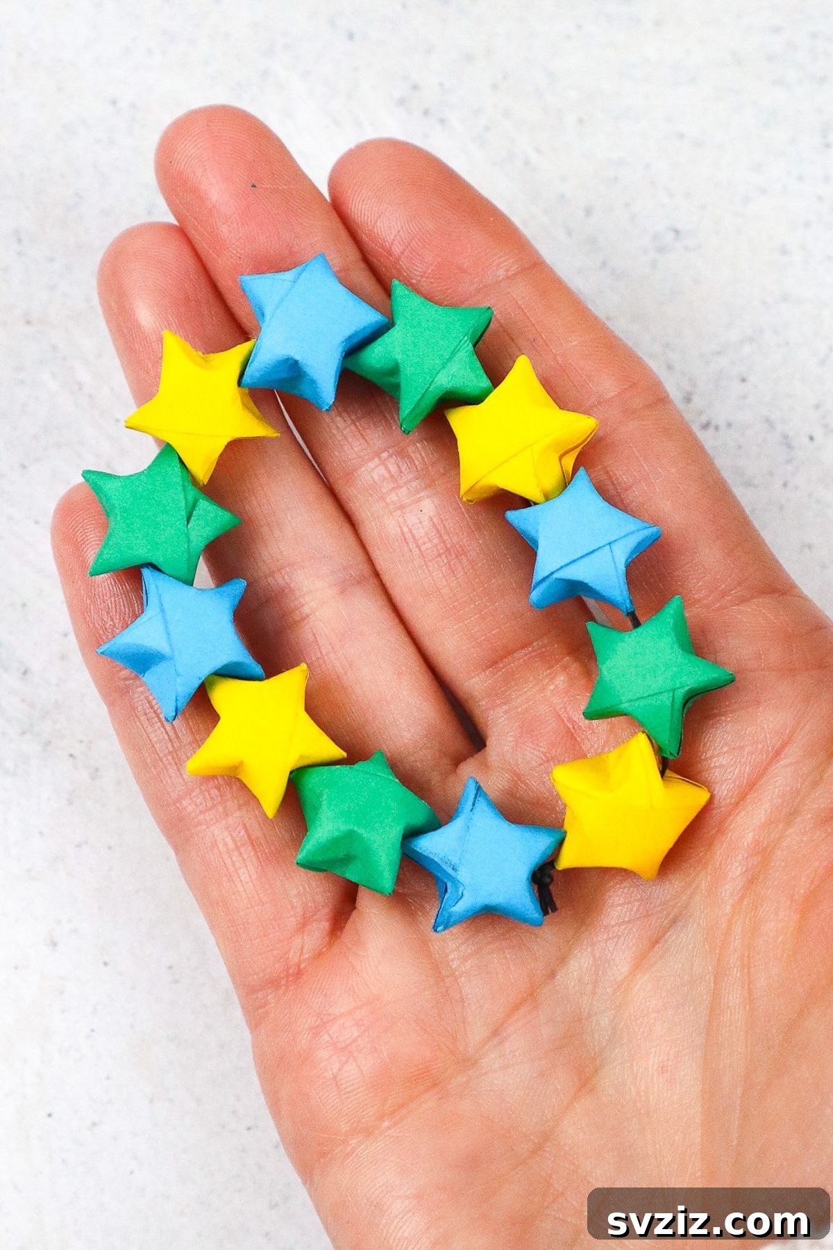Craft Your Own Paper Bracelets 2 DIY Paper Bracelets