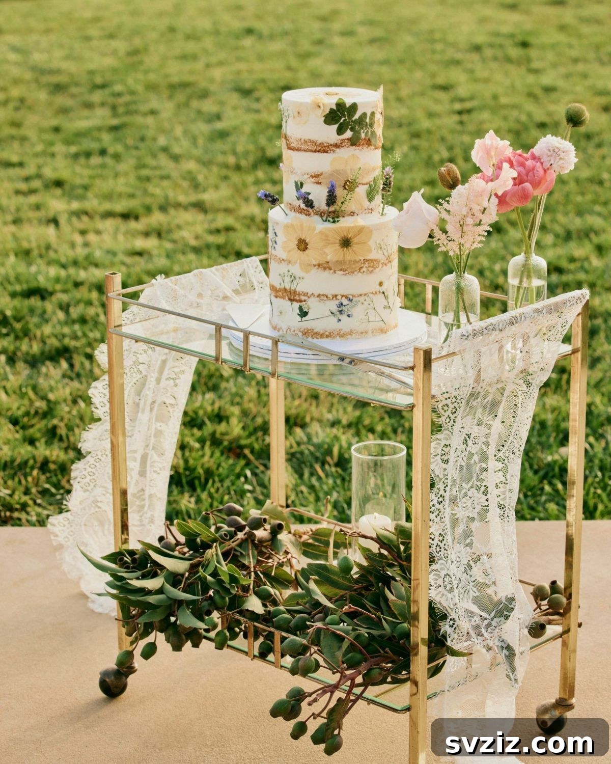 Elegant Wedding Cake Table Designs 10 8. Elegant Rolling Cart