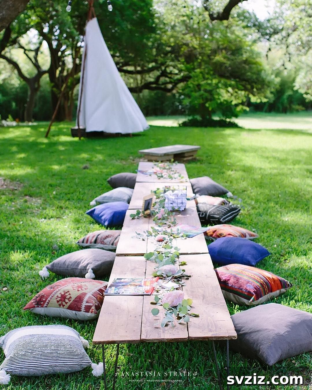 17 Enchanting Wedding Table Concepts for Your Youngest Attendees 15 13. Gorgeous Florals and Cushion Seating