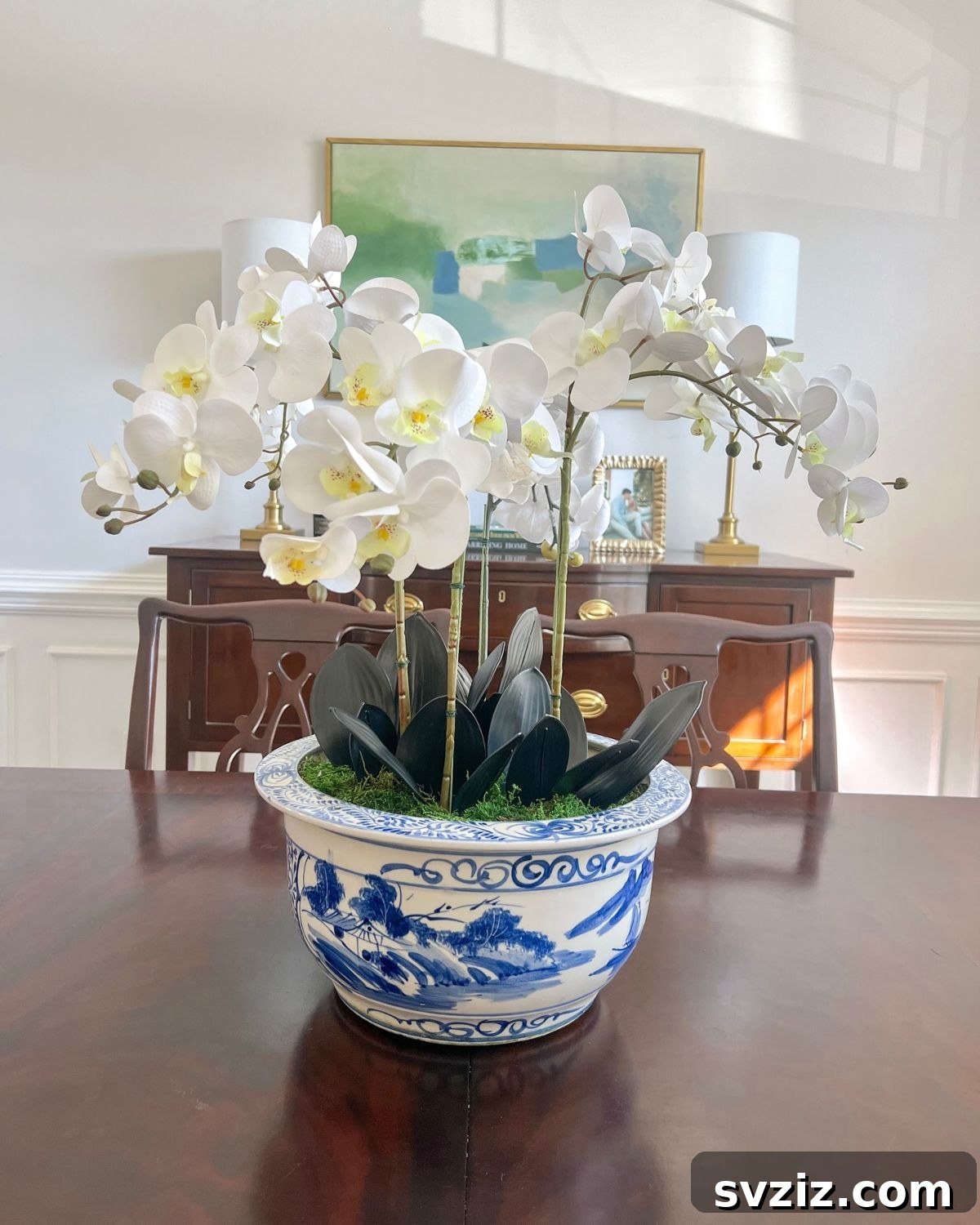 23 Effortless DIY Summer Dining Table Centerpieces 23 21. Antique Planter