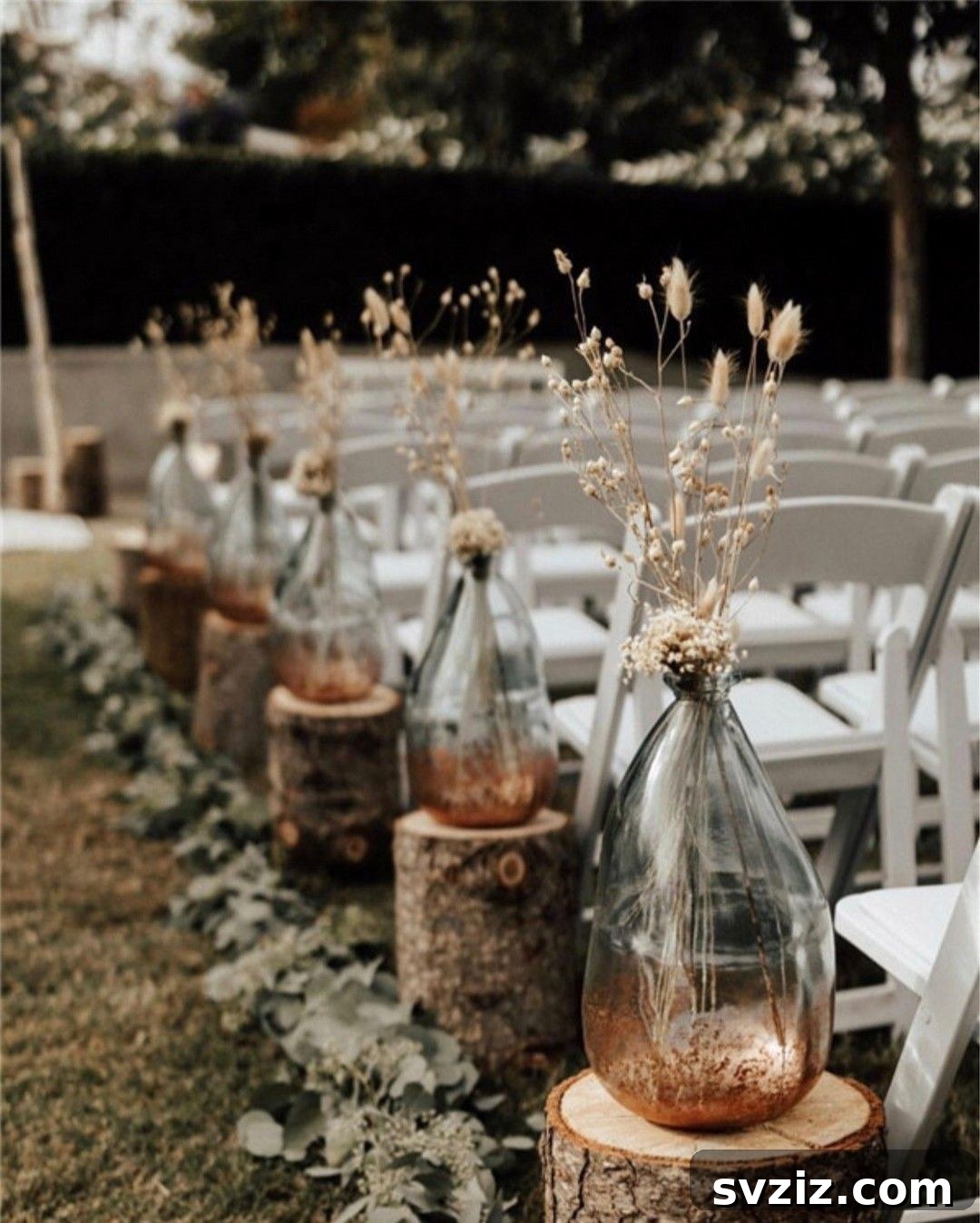 19. Rustic Vases for Aisle