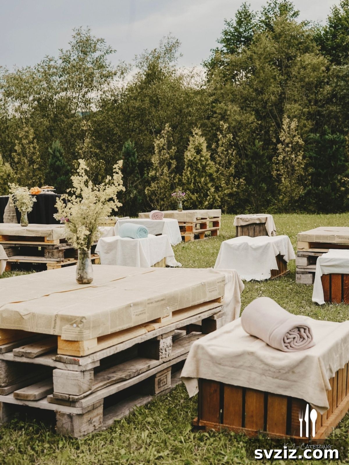 25. Rustic Outdoor Tables