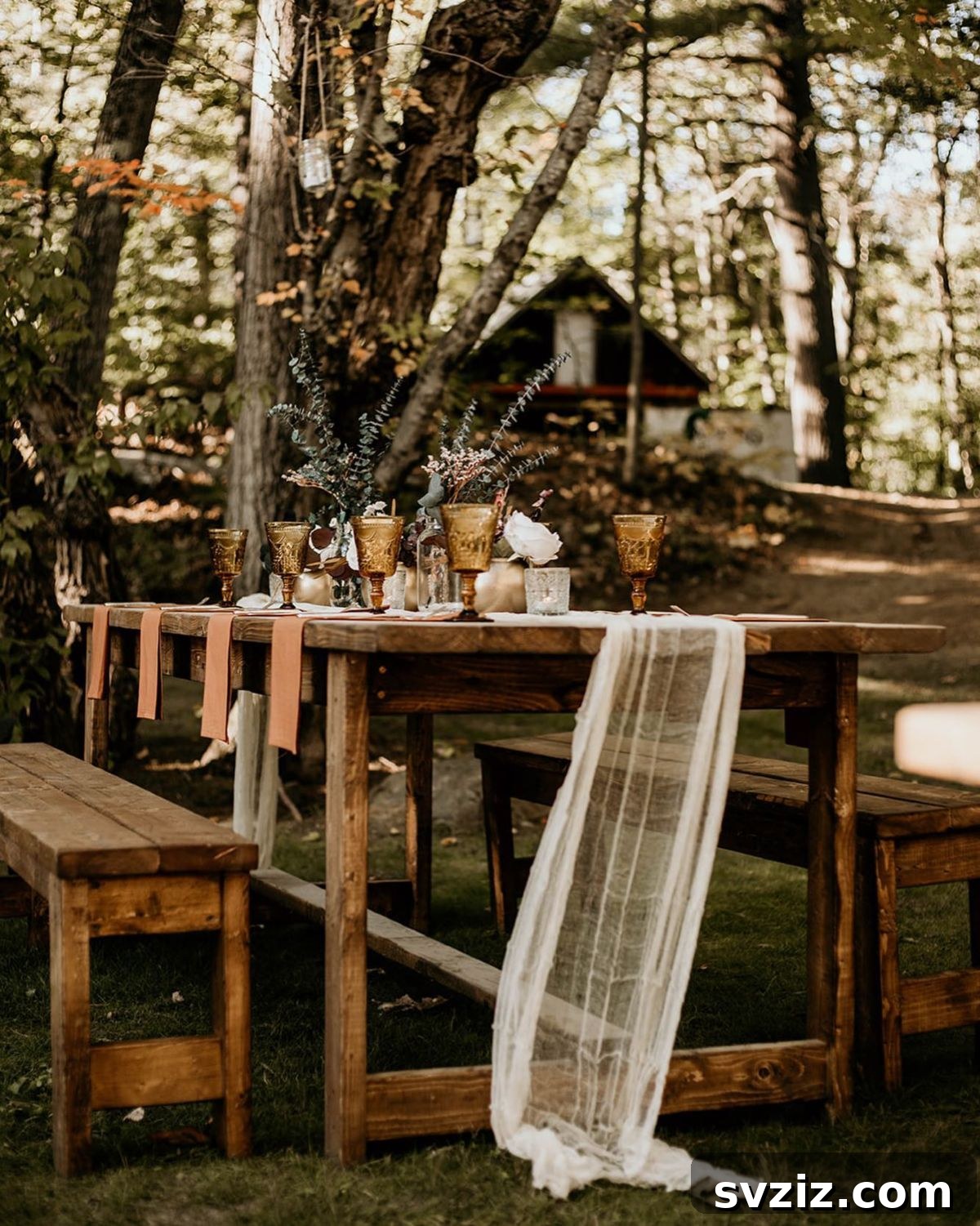 Warm Fall Backyard Wedding Inspirations 11 9. Rustic, Elegant, and Cozy Tablescape
