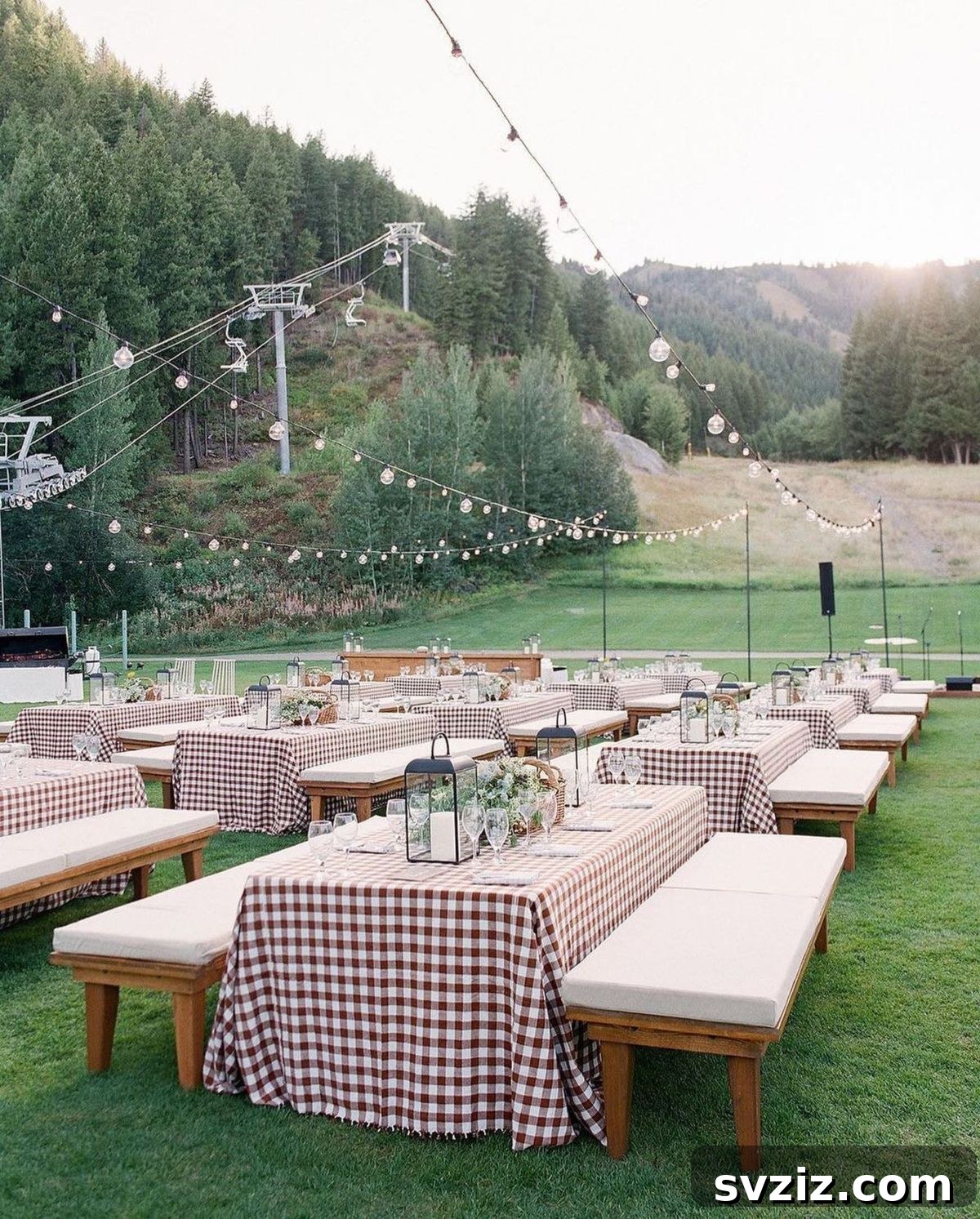 Warm Fall Backyard Wedding Inspirations 4 2. Cozy Picnic Tables