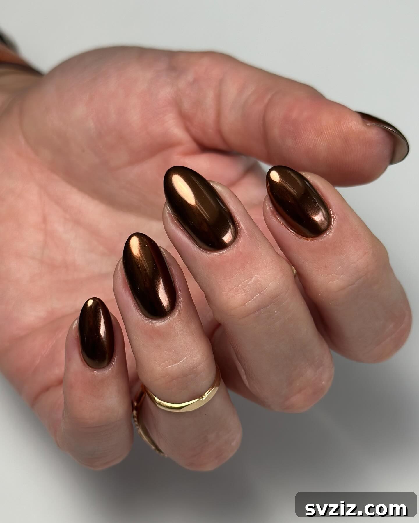 23 Hottest Autumn Nail Trends to Inspire You 5 Metallic Moscow Mule Brown Nails