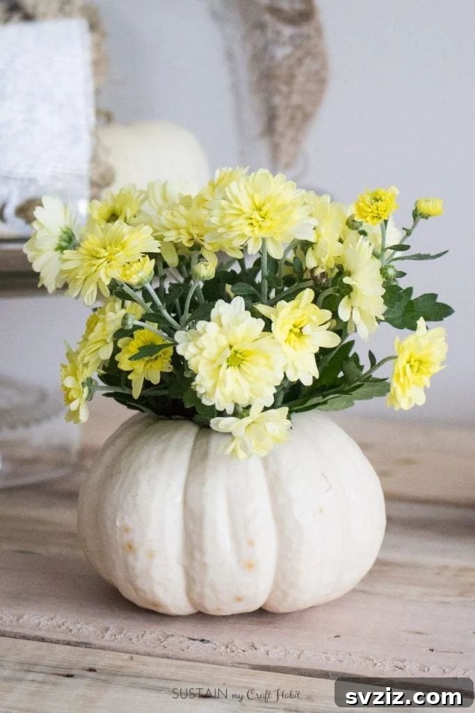 Adorable DIY Mini Pumpkin Floral Vase for Fall Centerpieces