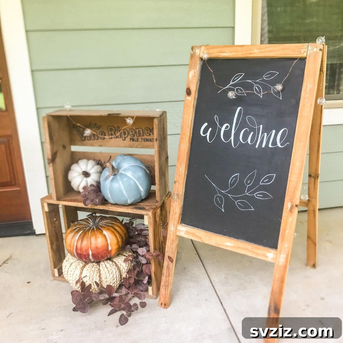 31 Autumn Outdoor Decor Ideas to Enhance Your Home's Curb Appeal 25 Amazing rustic fall decor idea using crates to display pumpkins