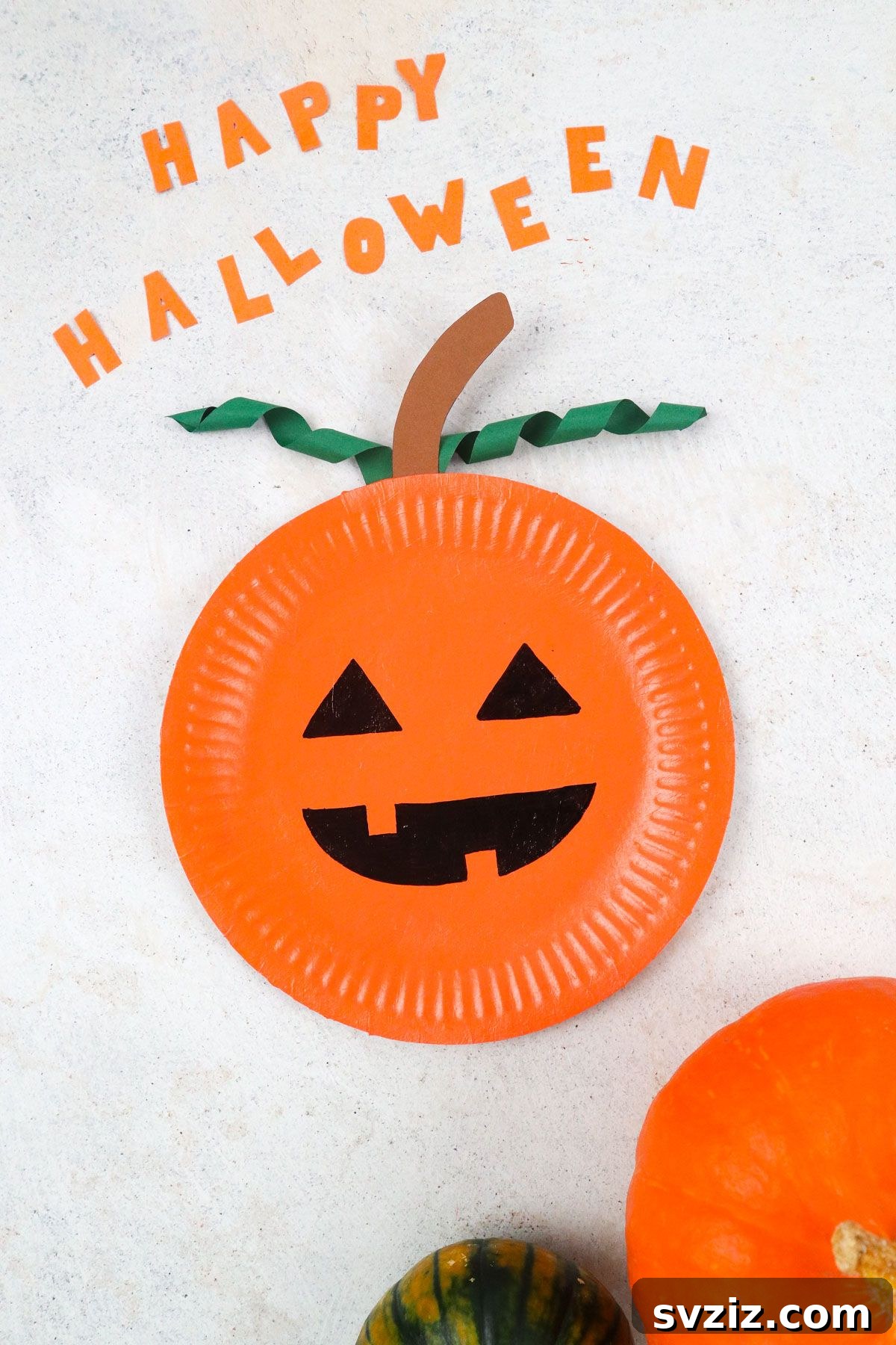 27 Delightful Autumn Crafts for Little Ones 5 Simple Paper Plate Pumpkin craft for kids