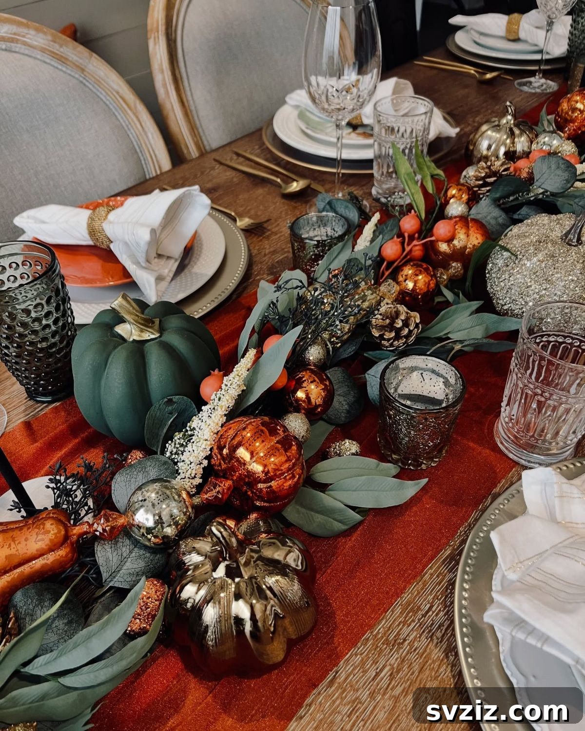 21 Elegant Fall Rustic Wedding Tabletop Concepts 12 Elegant Fall Wedding Tablescape with Glam Black Pumpkins and Rustic Accents