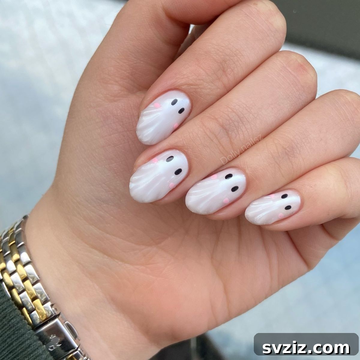 11. Glazed Ghost Nails