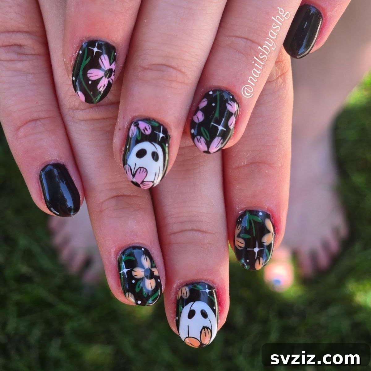 20. Charming Ghosts and Fall Florals