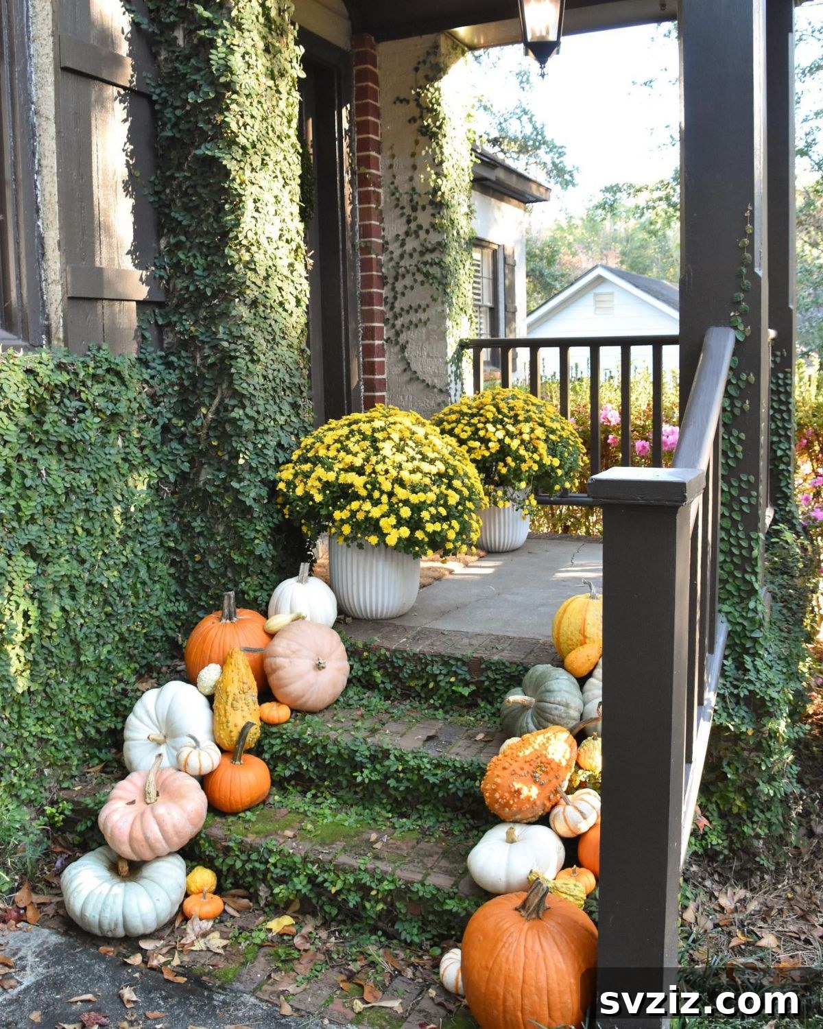 21 Gorgeous Thanksgiving Entryway Designs 13 11. Magical Pumpkin Porch