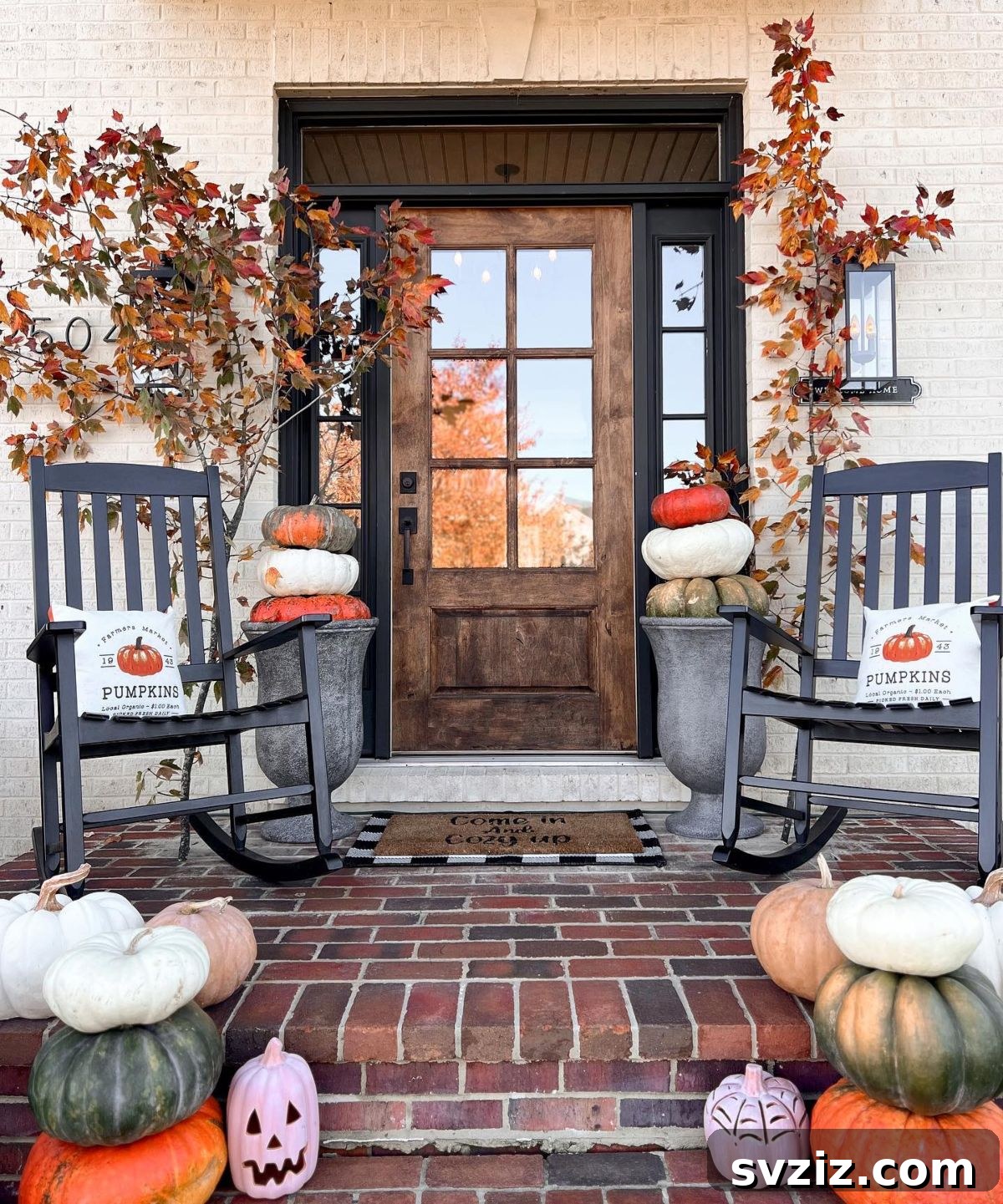 21 Gorgeous Thanksgiving Entryway Designs 14 12. Fall Branches