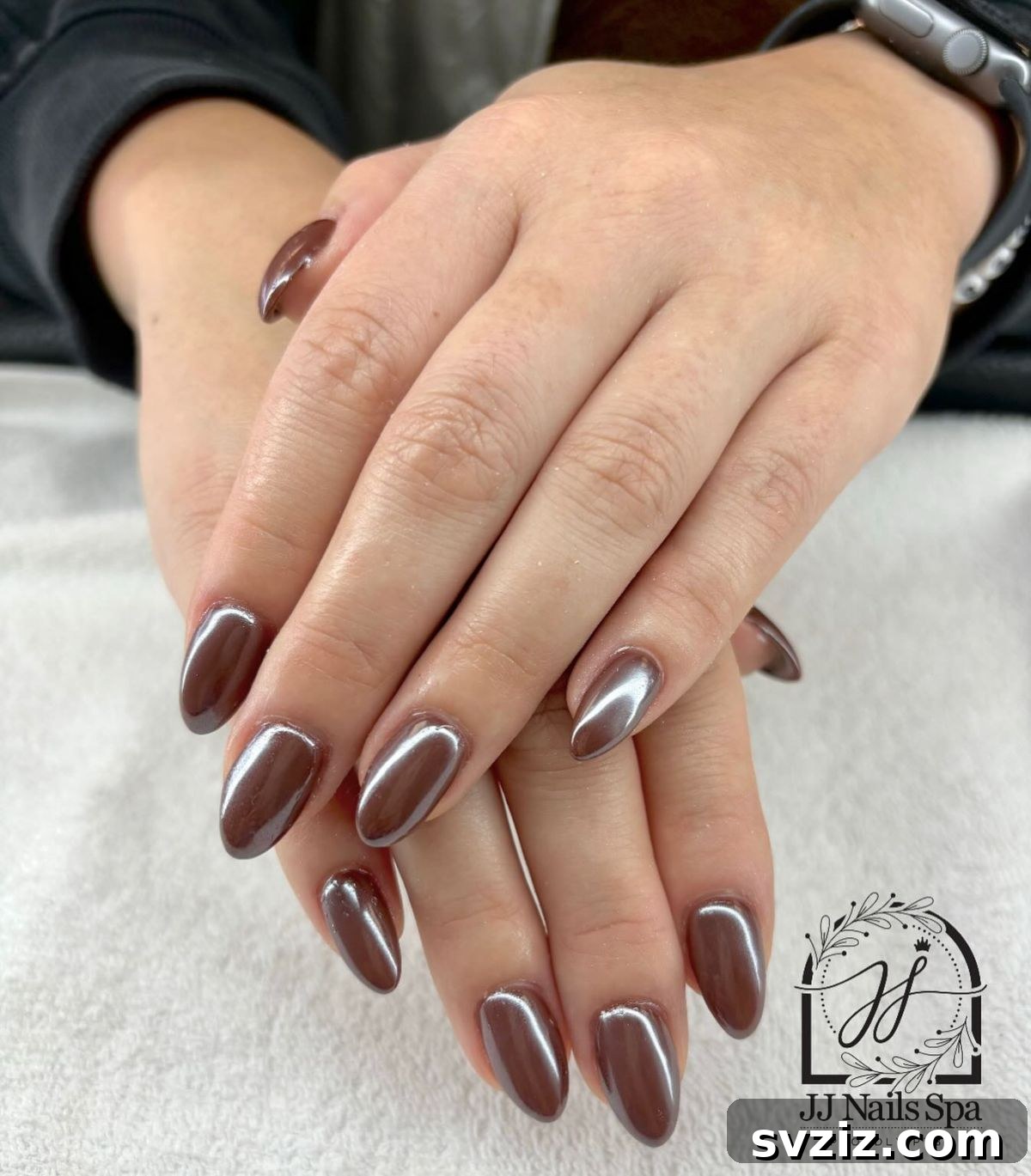 Gleaming Chrome Nail Art for Autumn 3 1. Classy Brown Chrome