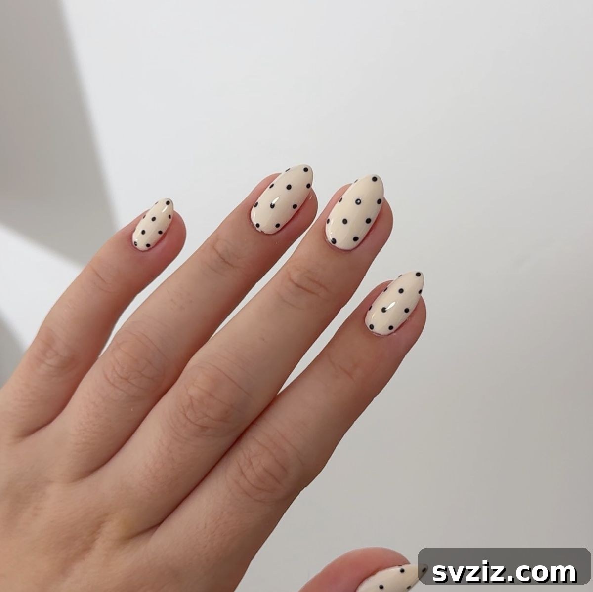 Black and White Polka Dots Fall Manicure