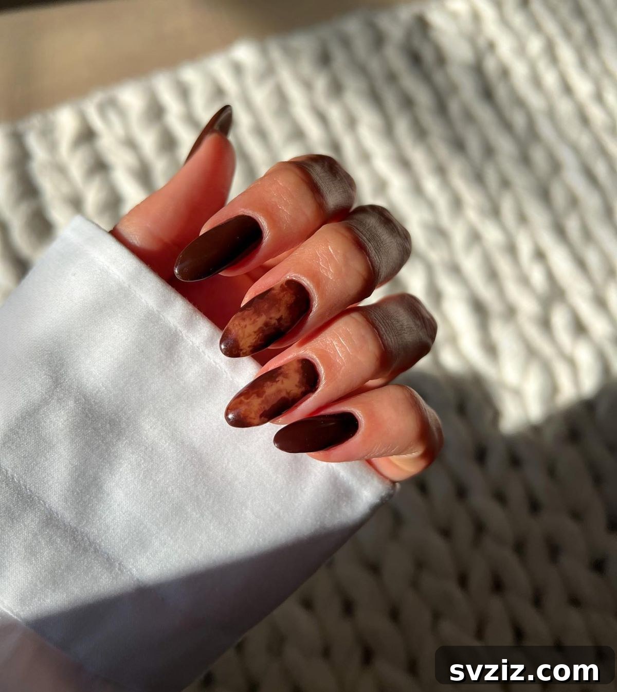 Tortoise Almond Nails for Fall