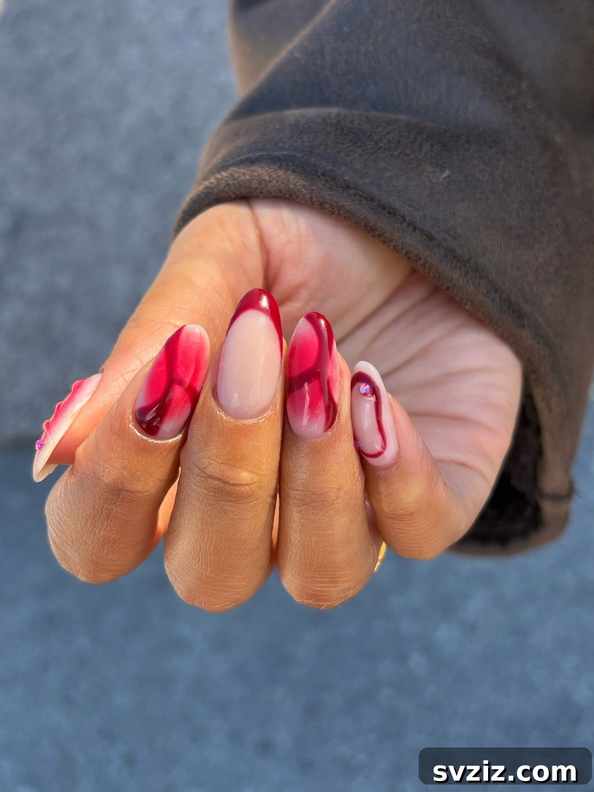 21. Perfect Autumn Red Manicure