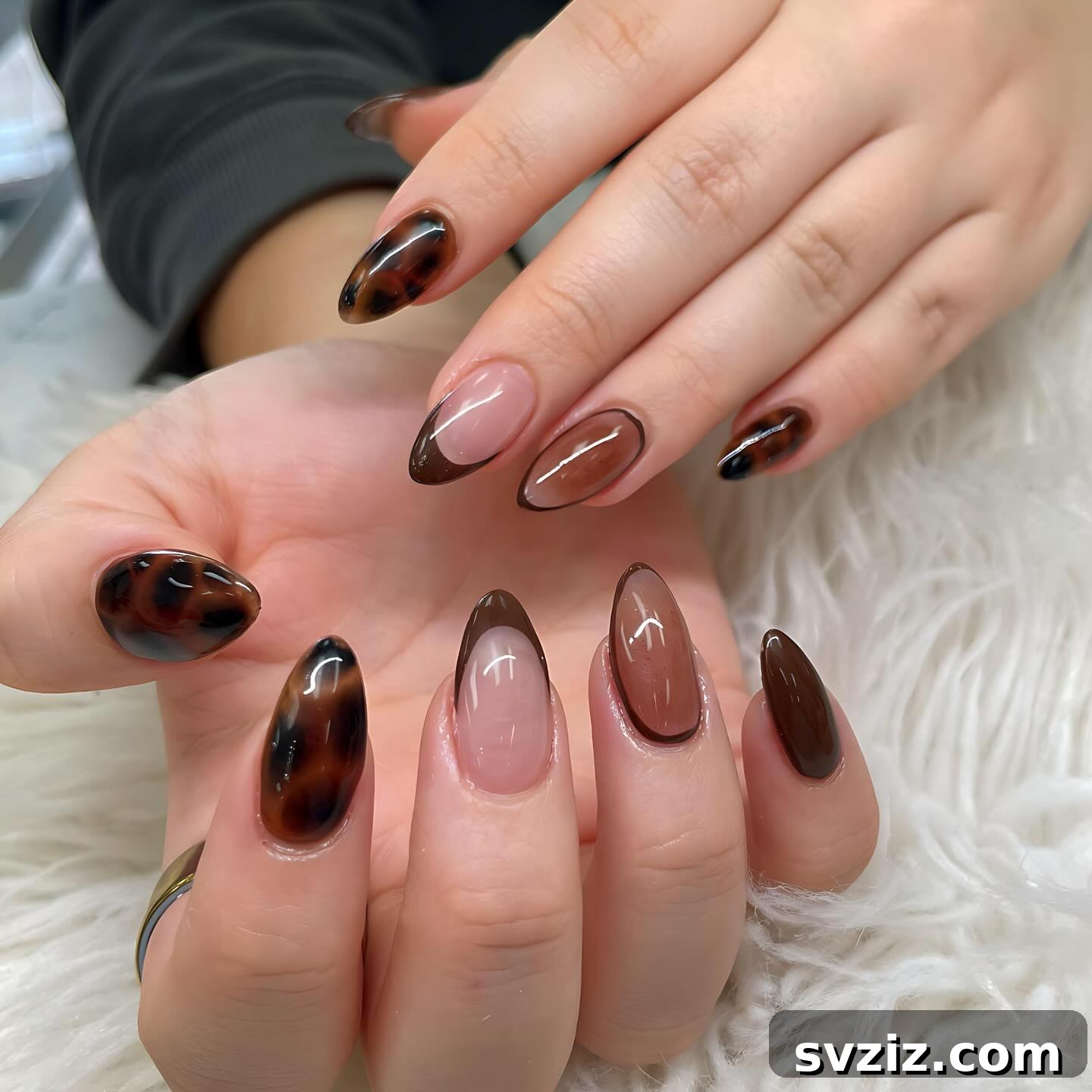 21 Exquisite Almond Nail Designs for Thanksgiving 21 19. Sophisticated Tortoiseshell, Brown, and Nude Almond Nails