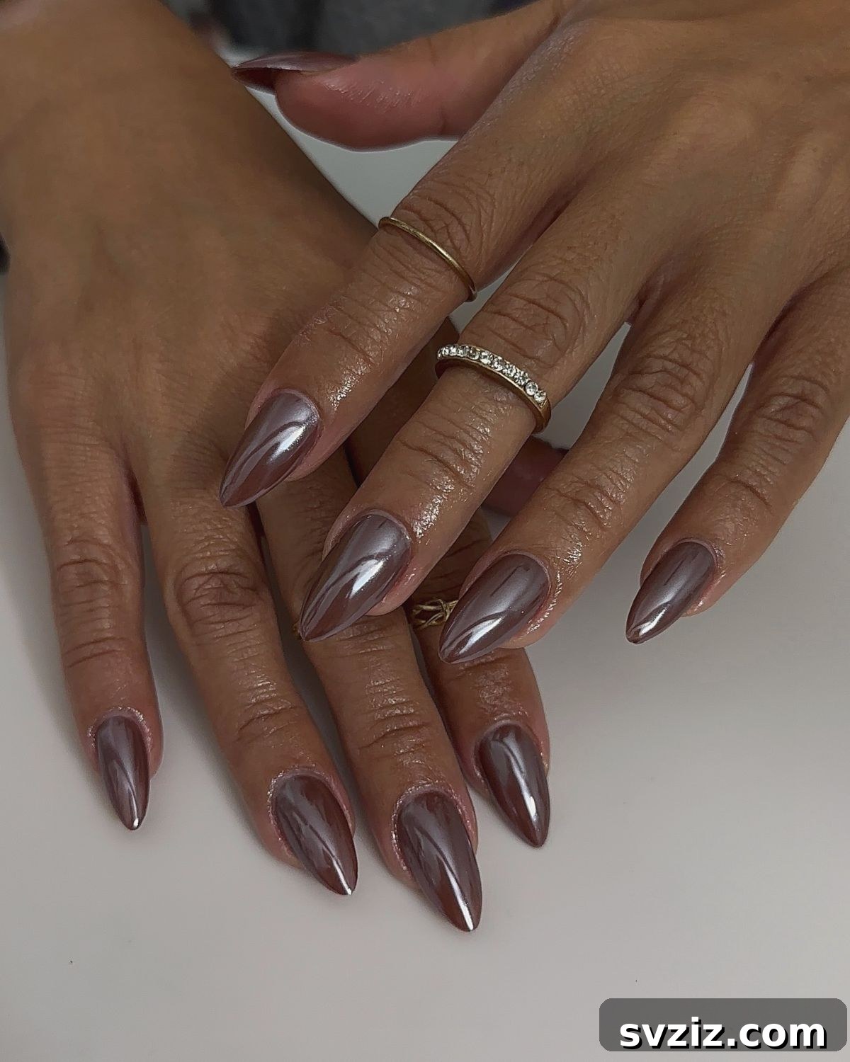 21 Exquisite Almond Nail Designs for Thanksgiving 7 5. Chic Chrome Manicure on Almond Nails