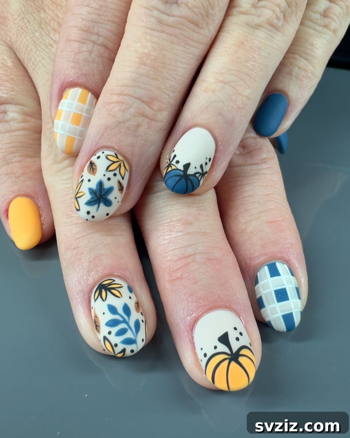 21. Colorful Fall Manicure