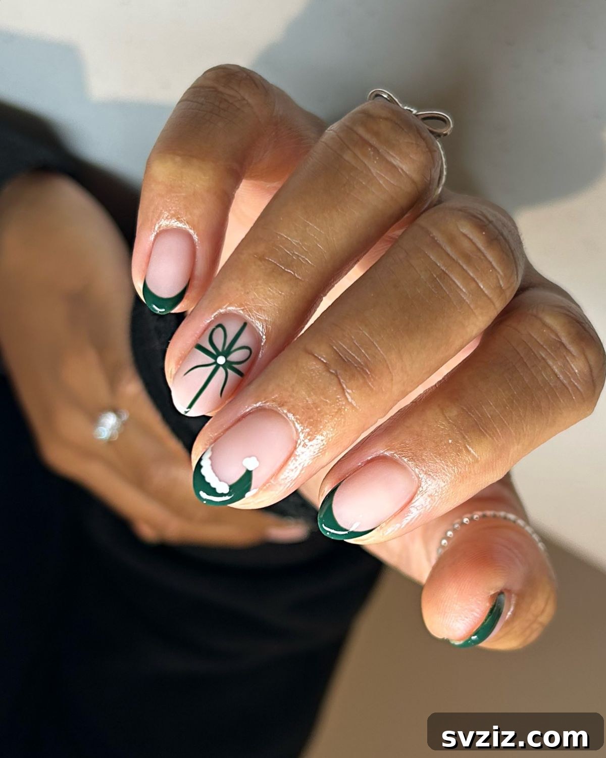 1. Bows & French Tips