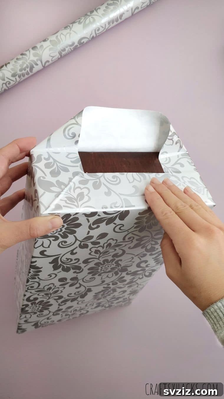 Folding corners of the magazine holder during the decoration process for a neat finish