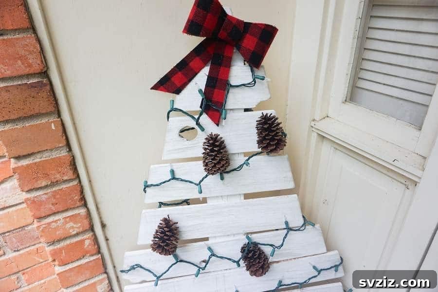 20 Effortless Christmas Projects for Adults 11 Sturdy DIY Wooden Christmas Tree for outdoor decoration