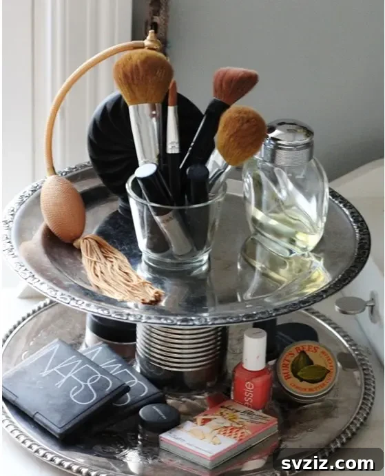 2-Tiered Serving Tray for Makeup Organization