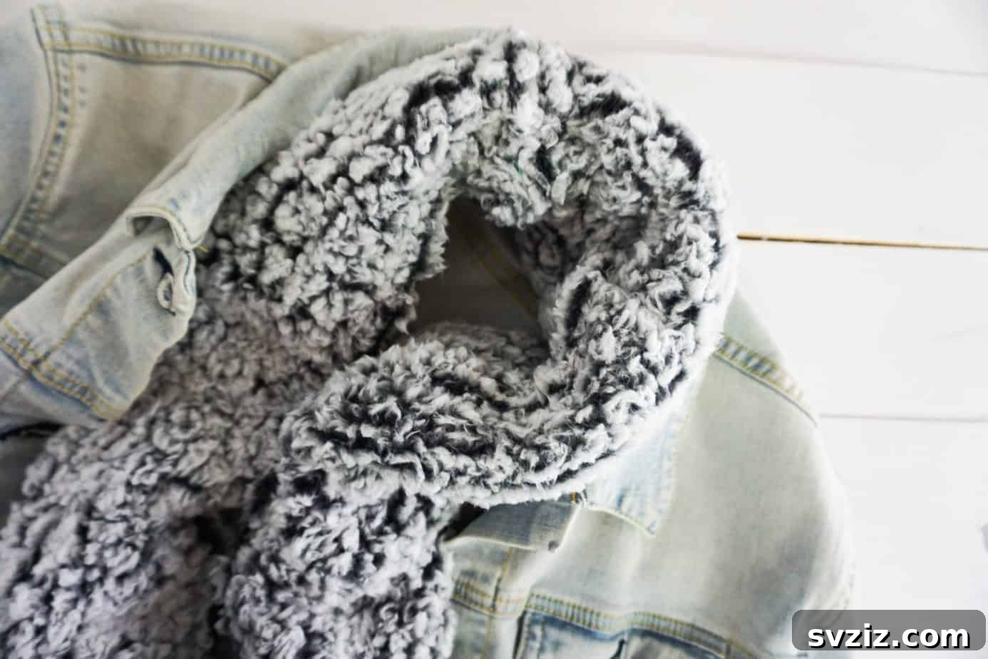 Crafty Christmas: 20 Handmade Gifts for Your Nearest and Dearest 3 Handmade Sherpa Infinity Scarf