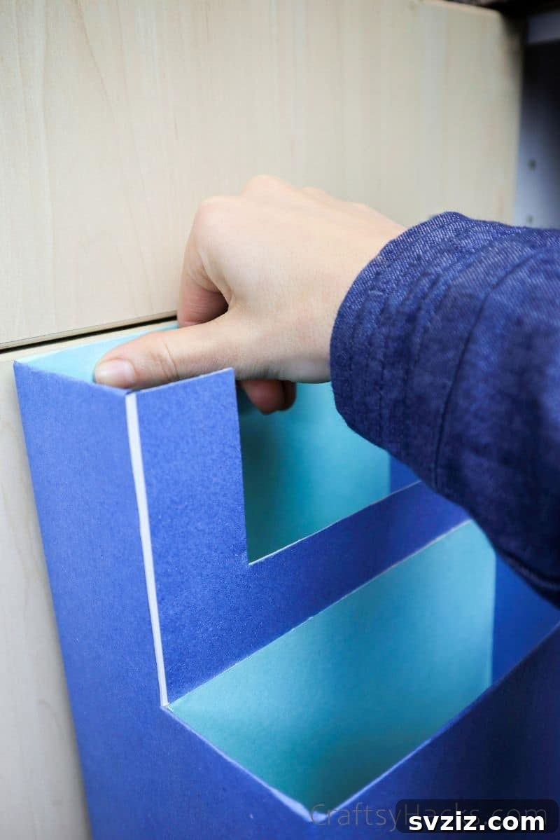 attaching organizer to cabinet