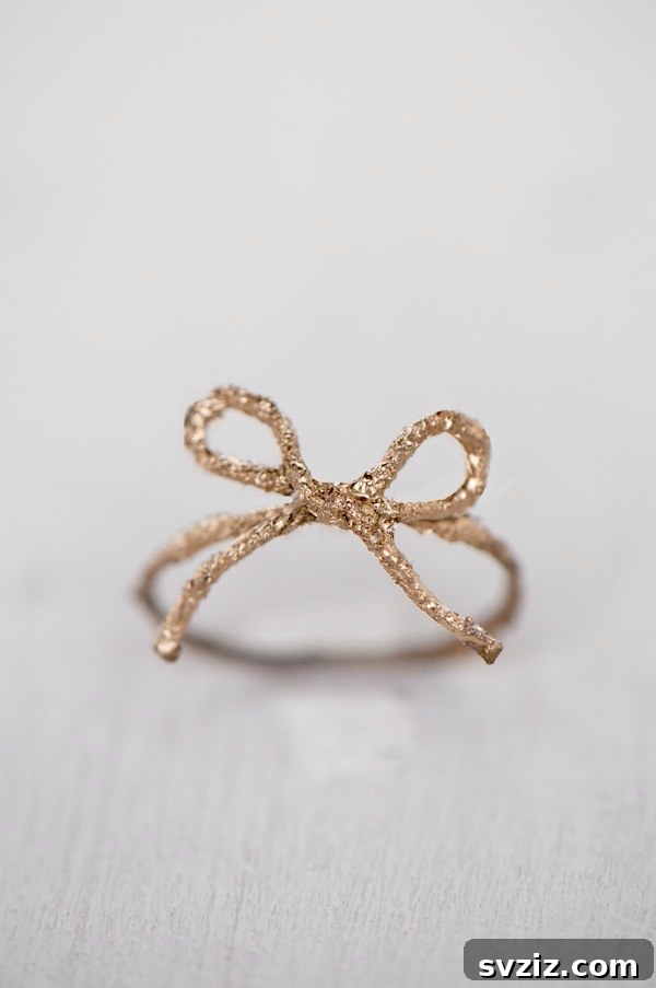27 DIY Rings You'll Never Want to Take Off 27 Rustic chic DIY twine bow ring, perfect for farmhouse decor lovers.