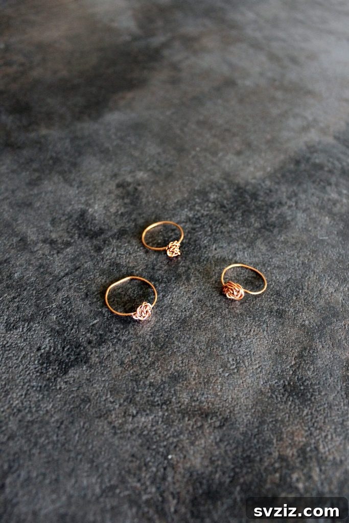 27 DIY Rings You'll Never Want to Take Off 7 Elegant DIY dainty wire rings designed for stacking and creating a layered look.