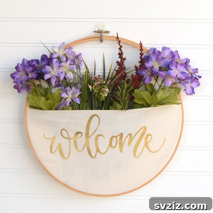 Charming Embroidery Hoop Pocket Wreath - Versatile Decor