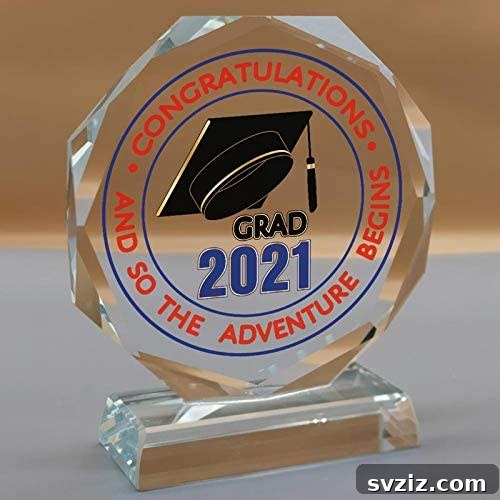grad 2021 glass paper weight