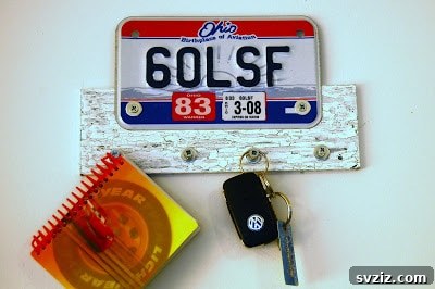 37 Ultimate Crafts for Men 19 License Plate Key Hanger