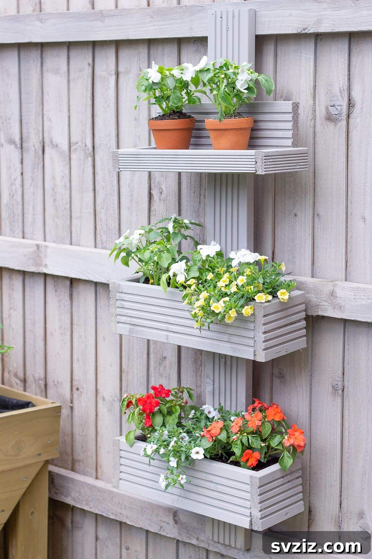 37 Ultimate Crafts for Men 28 DIY Vertical Garden